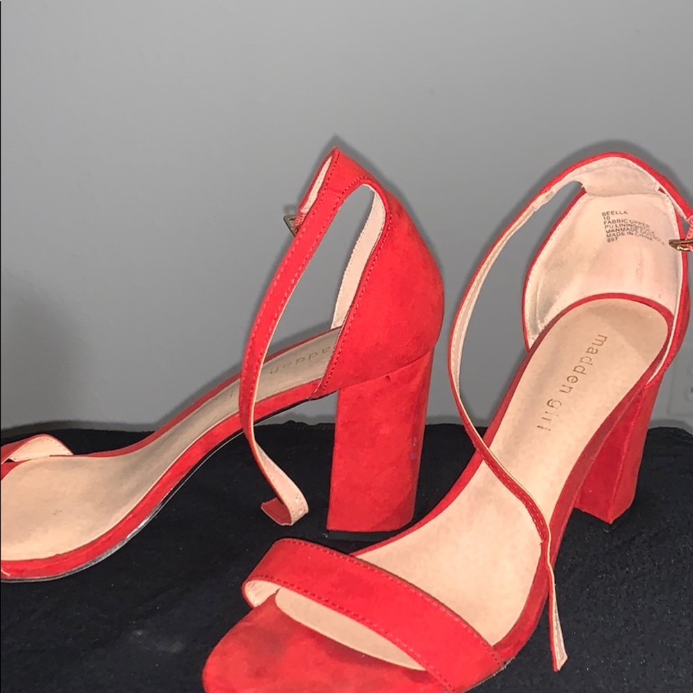 Red Heels - Picture 3 of 3